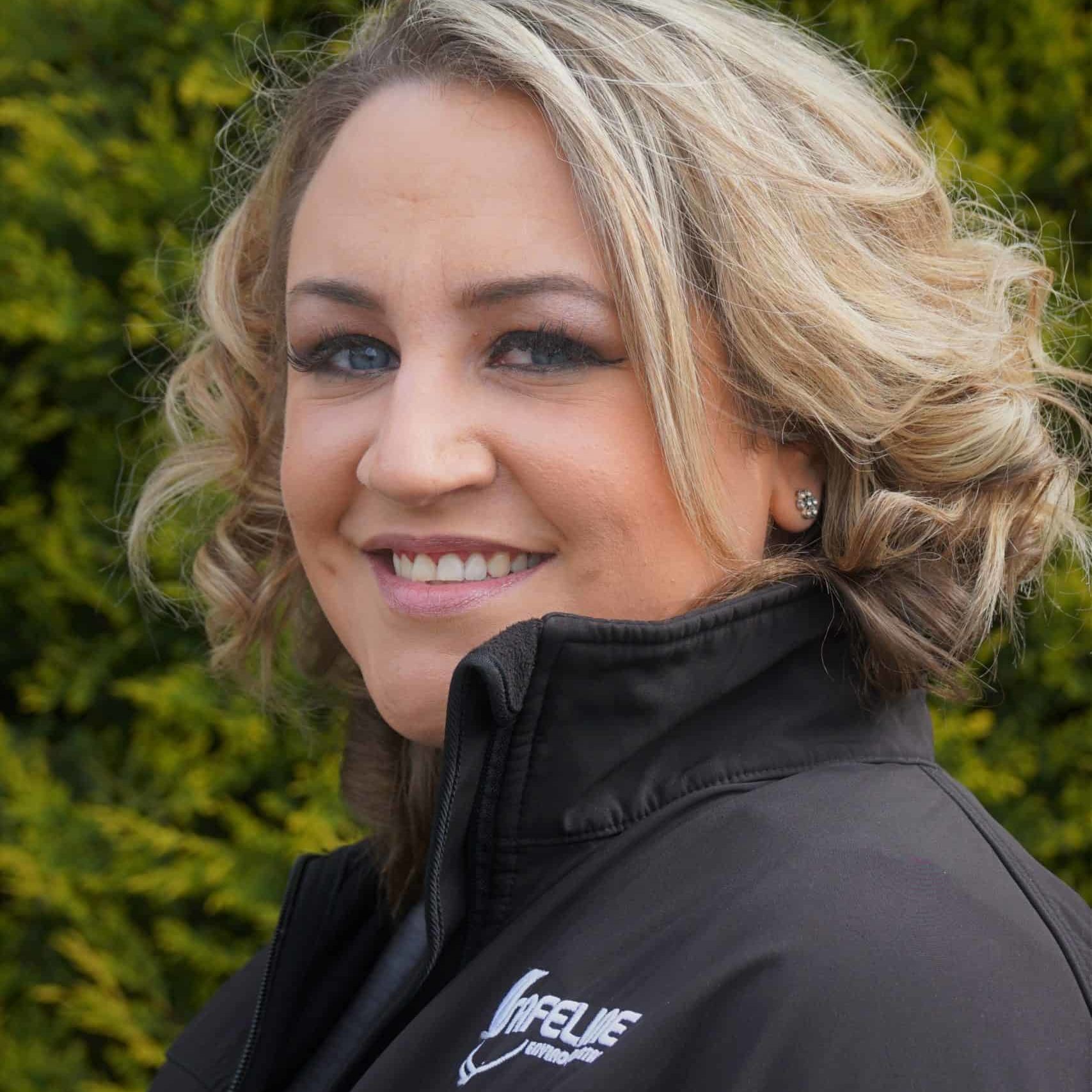 Photo of Amy Jones